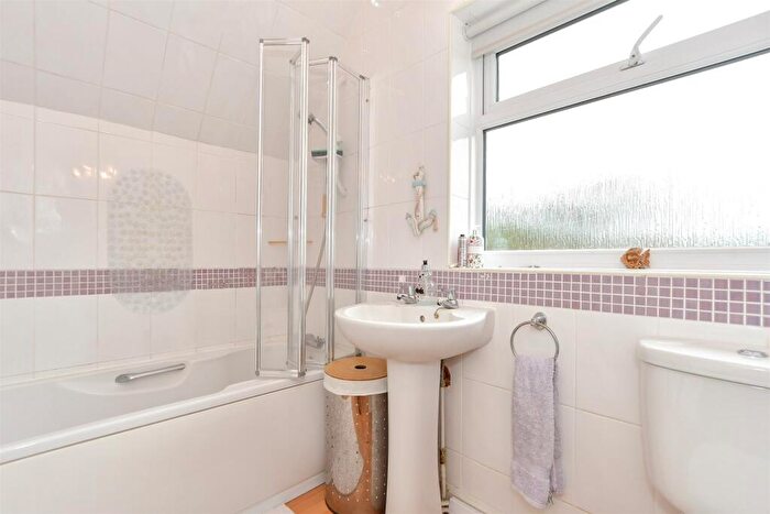 2 Bedroom Semi-Detached Bungalow For Sale In Clovelly Avenue, Felpham, Bognor Regis, West Sussex, PO22