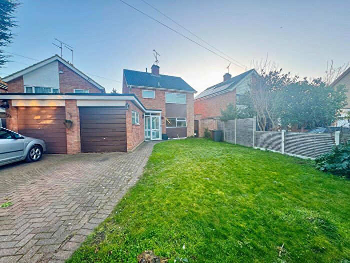 3 Bedroom Semi Detached House To Rent In Moulsham Drive, Chelmsford, Essex, CM2