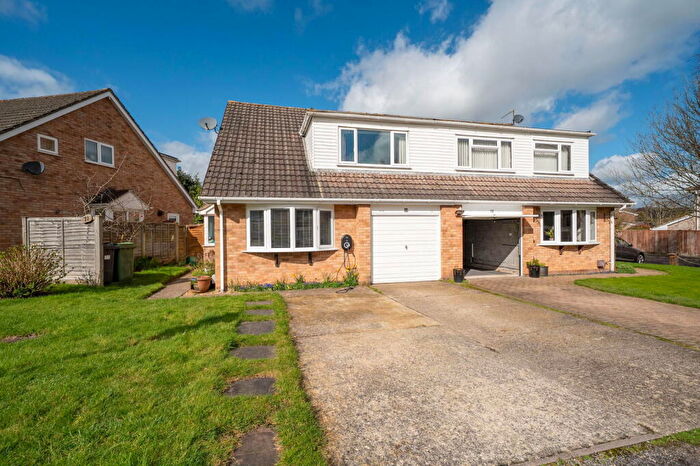 3 Bedroom Semi-Detached House For Sale In Lightsfield, Oakley, Basingstoke, RG23