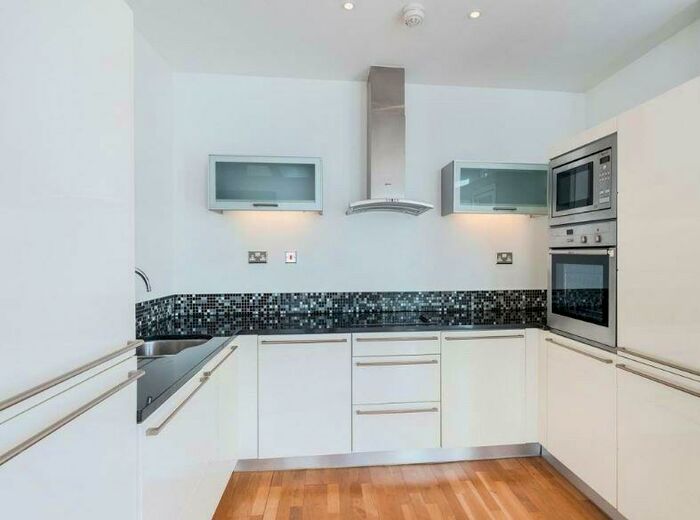 2 Bedroom Apartment To Rent In Ability Place Millharbour, South Quay, London, E14
