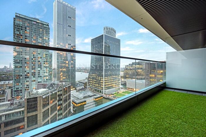 Apartment To Rent In Bagshaw Building, Wards Place, Canary Wharf, E14