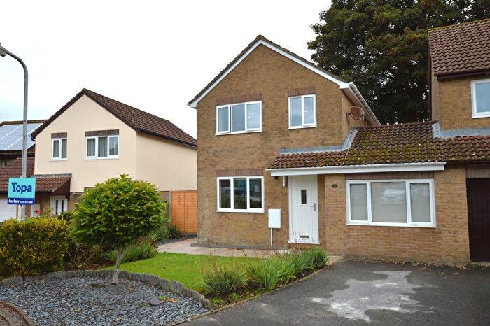 3 Bedroom Detached House For Sale In Misburg Close, Shepton Mallet, BA4