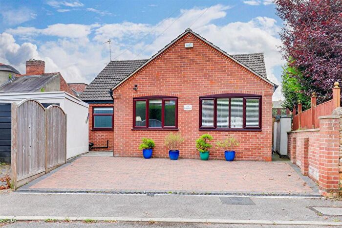 2 Bedroom Detached Bungalow For Sale In Elm Tree Avenue, West Bridgford, NG2