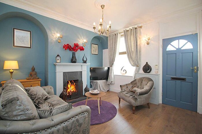 2 Bedroom End Of Terrace House To Rent In Cartwright Street, Loughborough, LE11