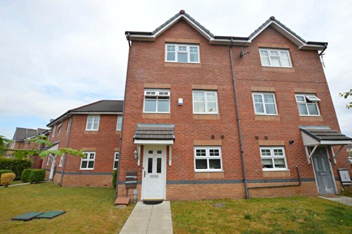 4 Bedroom Town House To Rent In Ainsbrook Avenue, Manchester, M9