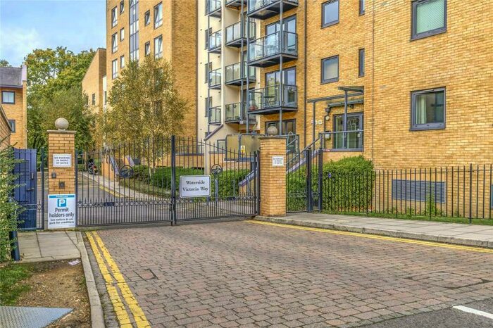 2 Bedroom Apartment To Rent In Woking, GU21