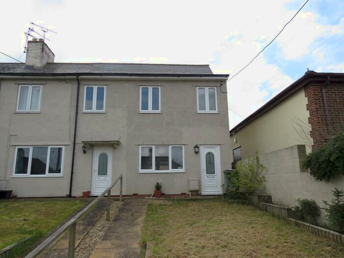 2 Bedroom House To Rent In London Road, Chippenham, SN15