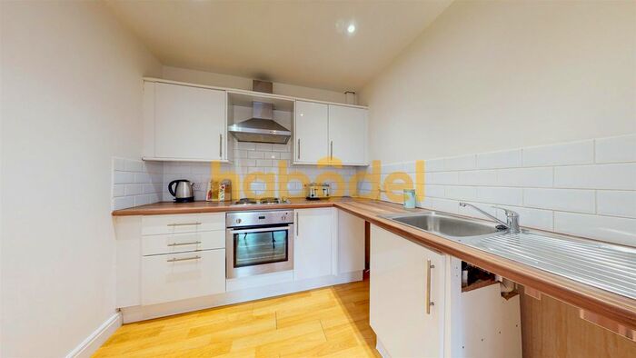 2 Bedroom Flat To Rent In Renaissance House, Boulevard, Hull, HU3