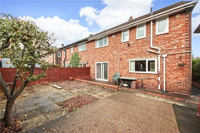 3 Bedroom Semi Detached House For Sale In Tyne View Gardens, Pelaw, Gateshead, NE10