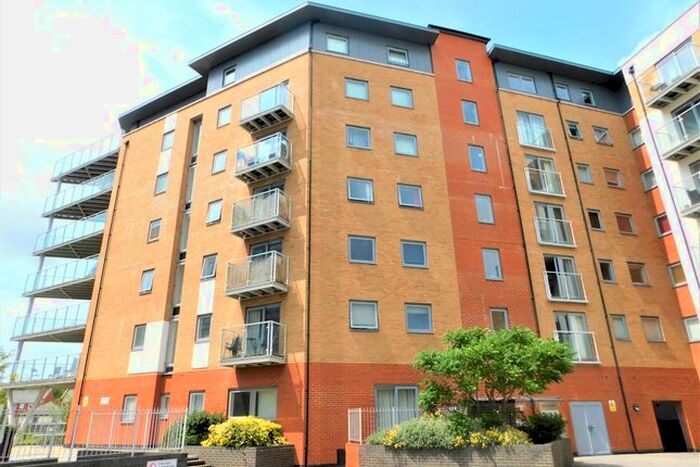 1 Bedroom Flat To Rent In Sail House, Colchester, CO2