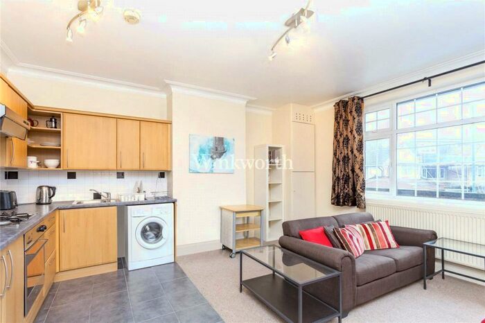 1 Bedroom Apartment To Rent In Finchley Road, London, NW11