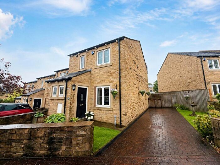 3 Bedroom House To Rent In Moor View, Addingham, Ilkley, West Yorkshire, LS29