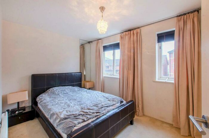 1 Bedroom Flat To Rent In Telegraph Place, Isle Of Dogs, London, E14