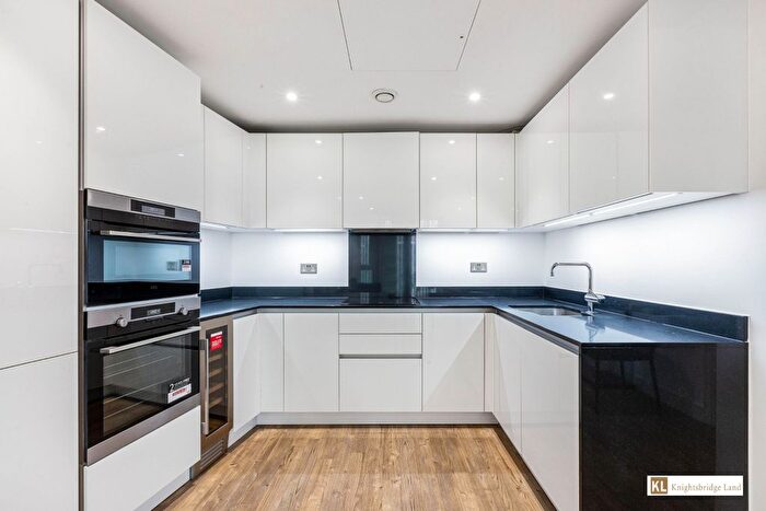 2 Bedroom Flat For Sale In Gladwin Tower, Wandsworth Road, London, SW8