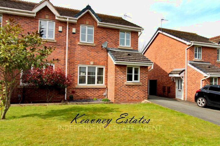 3 Bedroom Semi-Detached House For Sale In Irvine Avenue, Boothstown, M28