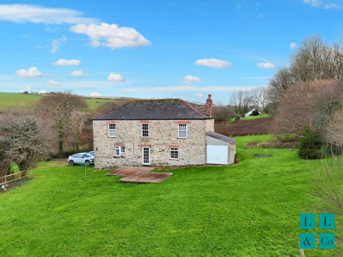 4 Bedroom Farmhouse To Rent In Idless, Truro, TR4