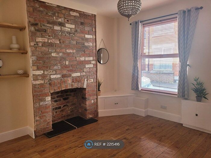 2 Bedroom End Of Terrace House To Rent In Bennett Street, Nottingham, NG3
