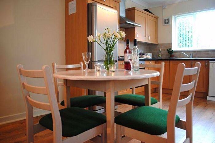 5 Bedroom Terraced House To Rent In Malefant Street, Cardiff, CF24