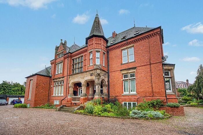 2 Bedroom Apartment For Sale In Boothroyd, Washway Road, Sale, M33