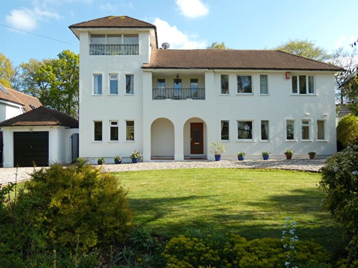 5 Bedroom Detached House For Sale In Shothanger Way, Bovingdon, Hemel Hempstead, HP3