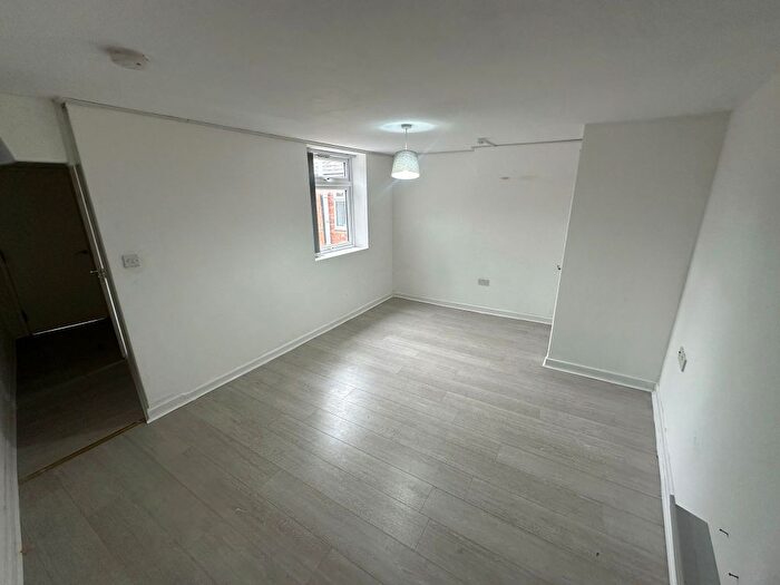 Studio To Rent In Church Avenue, Leicester, LE3