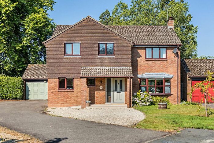 4 Bedroom Detached House For Sale In The Farthings, Marcham, OX13