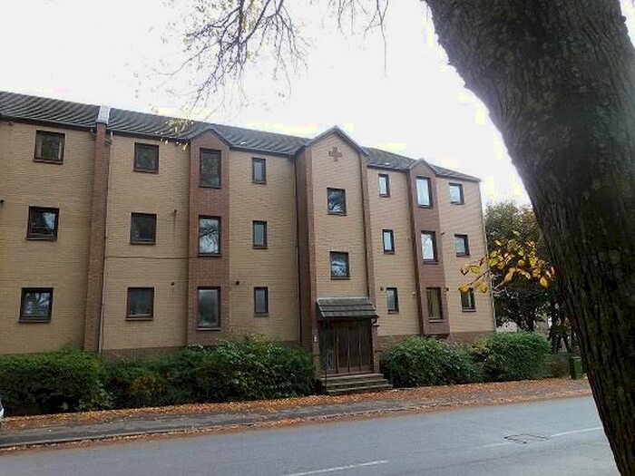 2 Bedroom Flat To Rent In Arbroath Road, Dundee, DD4