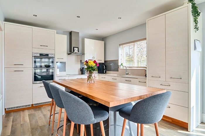 4 Bedroom Detached House For Sale In Nevinson Way, Waterlooville, PO7