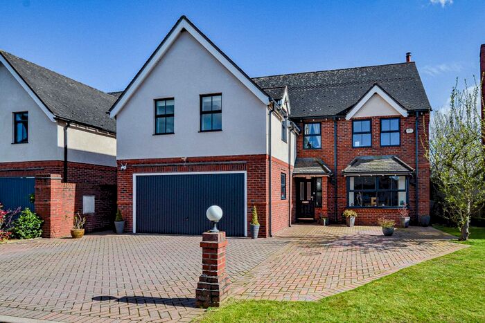 5 Bedroom Detached House For Sale In Smallwood Forge, Cheshire, CW11