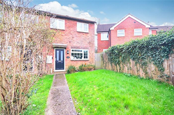 3 Bedroom End Of Terrace House For Sale In East Grinstead, West Sussex, RH19