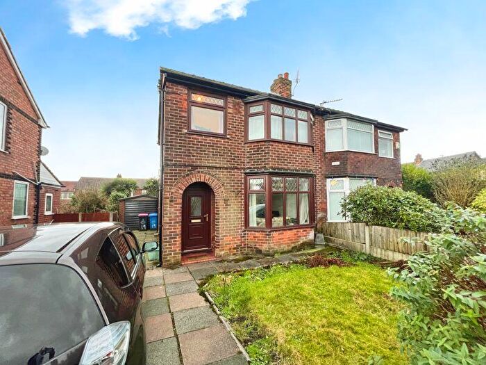 3 Bedroom Semi-Detached House To Rent In Shalbourne Road, Worsley, Manchester, M28