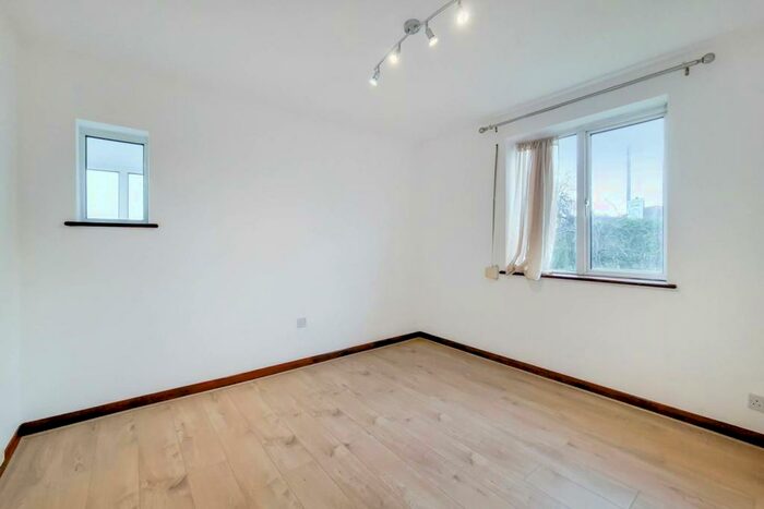 3 Bedroom Semi-Detached House To Rent In Charlbury Avenue, Stanmore, HA7