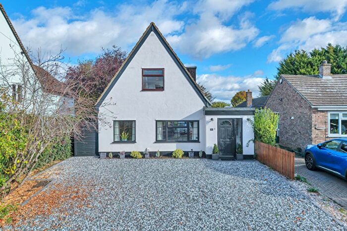 4 Bedroom Detached House For Sale In Fowlmere Road, Foxton, CB22