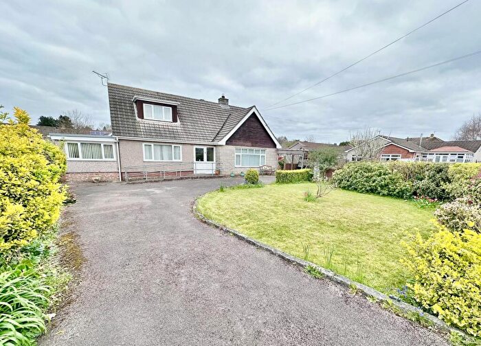 4 Bedroom Detached Bungalow For Sale In Dewstow Close, Caldicot, NP26