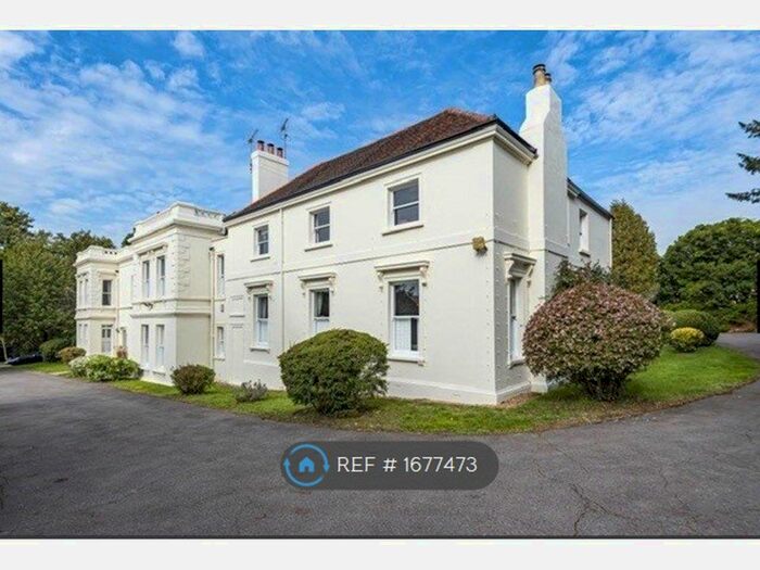 2 Bedroom Flat To Rent In Wexham Road, Wexham, Slough, SL2