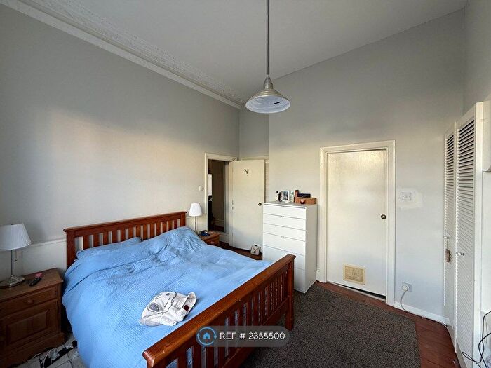 1 Bedroom Flat To Rent In Montserrat Road, Putney, SW15