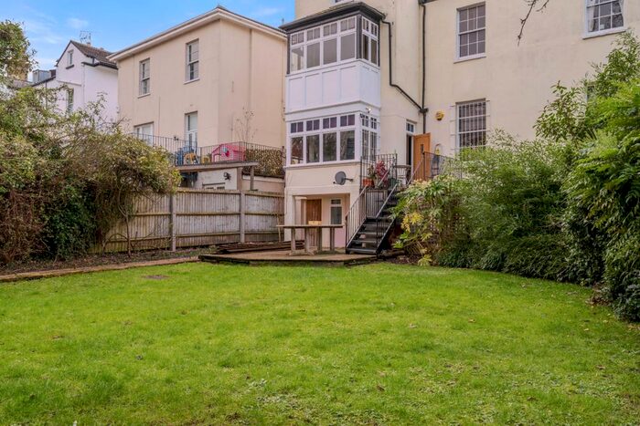 3 Bedroom Flat To Rent In St. Georges Road, Cheltenham, GL50