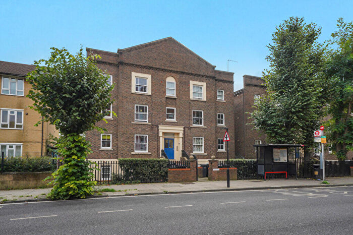 1 Bedroom Flat For Sale In Queensbridge Road, London, E8