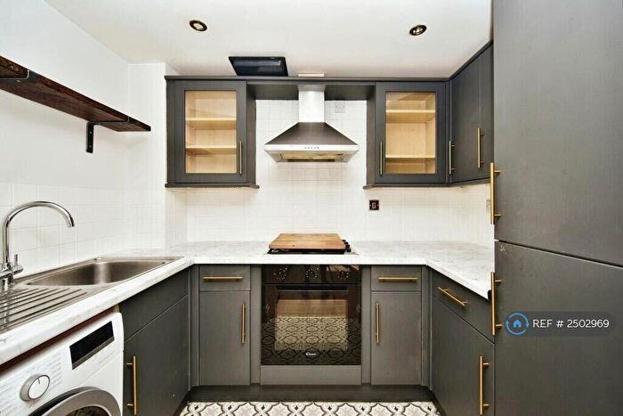 2 Bedroom Flat To Rent In The Oast House, Teynham, ME9