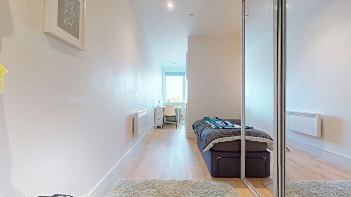 Studio To Rent In Stanwell Road, Feltham, TW14