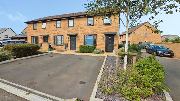 3 Bedroom End Of Terrace House For Sale In Webb Road, Yate, Bristol, BS37