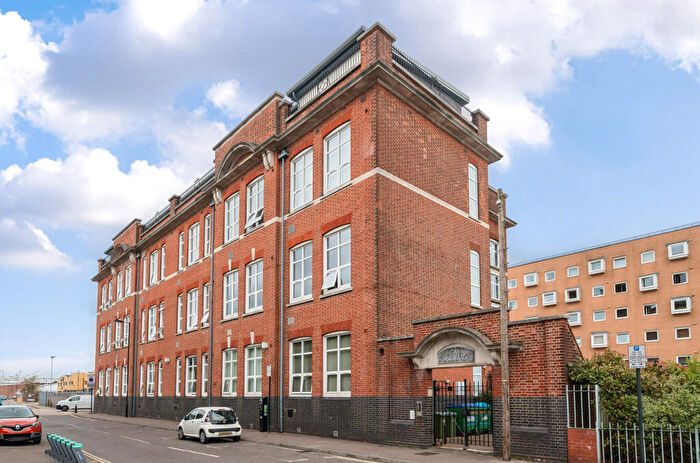 1 Bedroom Flat For Sale In Andersons Road, Southampton, Hampshire, SO14