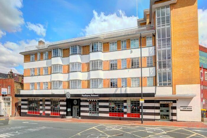 1 Bedroom Flat To Rent In Lion House, Red Lion Street, Richmond, TW9