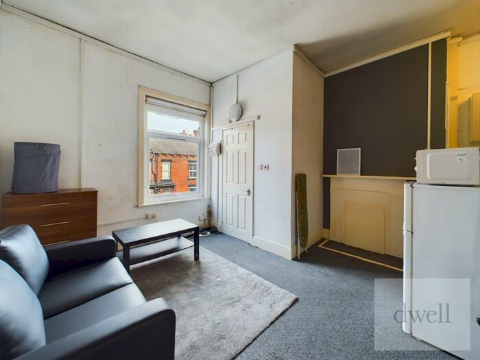 Studio To Rent In Edinburgh Road, Armley, Leeds, LS12