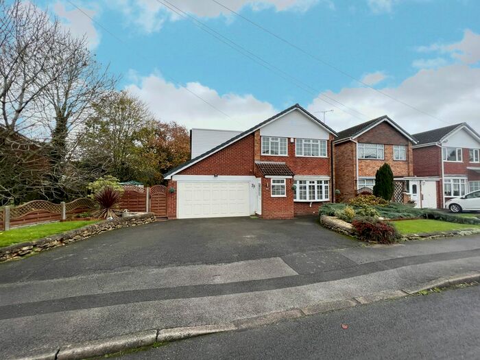 4 Bedroom Detached House For Sale In Oakwood Road, Hollywood, Birmingham, B47