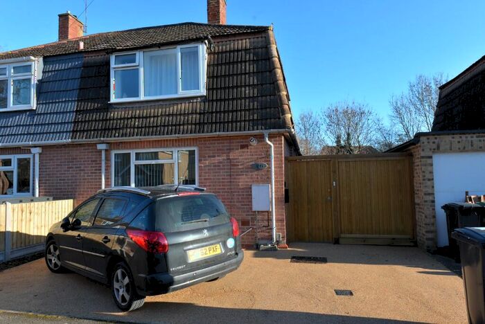 2 Bedroom Semi-Detached House To Rent In Lyford Way, Abingdon-on-Thames, Oxfordshire, OX14