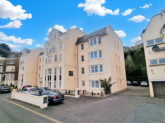 2 Bedroom Flat For Sale In Marine Parade, Dawlish, EX7