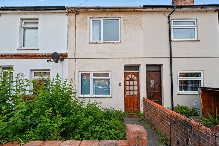 3 Bedroom Terraced House For Sale In Cumberland Road, Reading, Berkshire, Berkshire, RG1