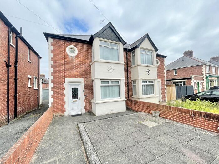 3 Bedroom Semi-Detached House For Sale In Buddle Lane, St Thomas, EX4