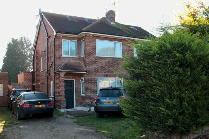 6 Bedroom Semi-Detached House To Rent In Lynwood Avenue, Egham, TW20